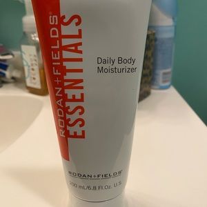 Rodan and Fields Daily Body Moisturizer